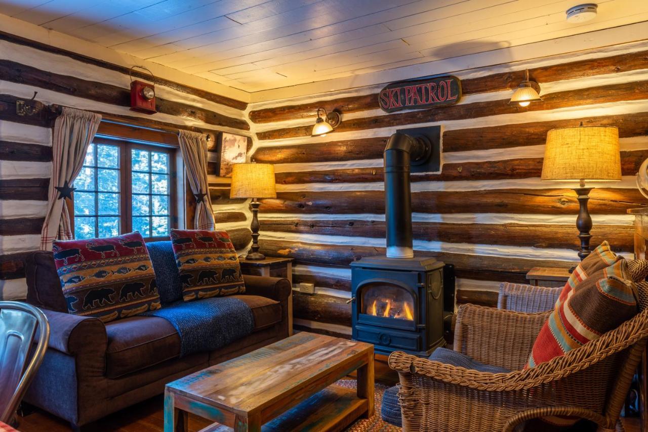 Pioneer Guest Cabins 마운트크레스티드부트 외부 사진