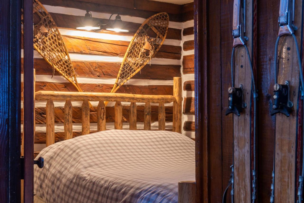 Pioneer Guest Cabins 마운트크레스티드부트 외부 사진