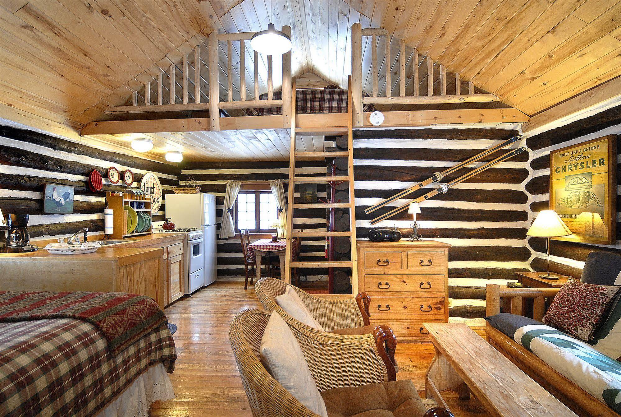 Pioneer Guest Cabins 마운트크레스티드부트 외부 사진